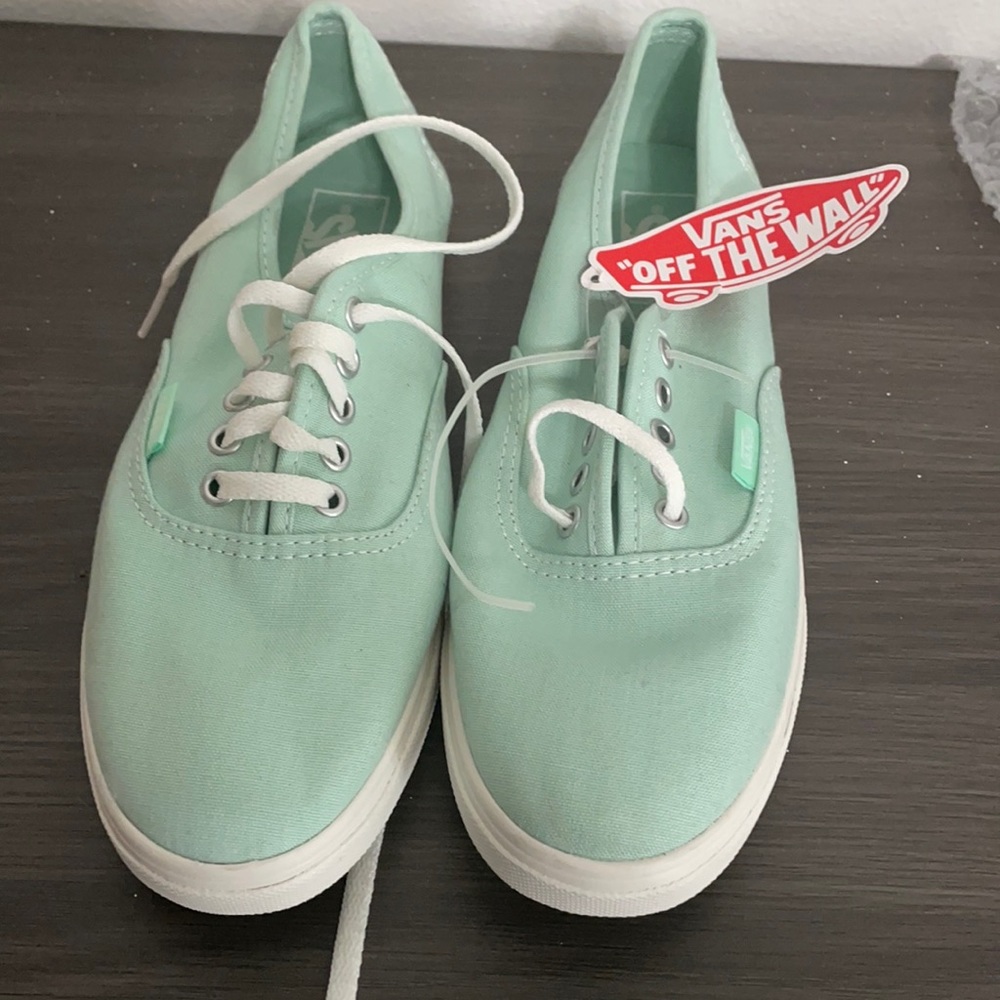 NWT mint Vans
